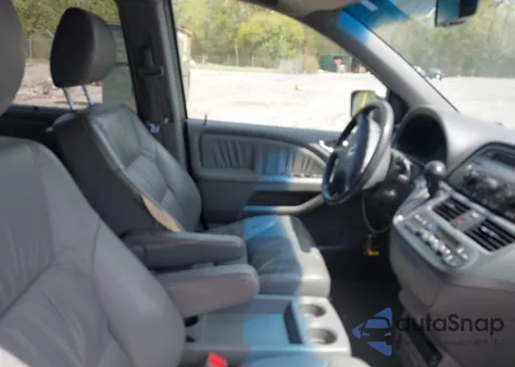 2010 Honda Odyssey Ex-L from USA, damaged, VIN 5FNRL3H76AB010388